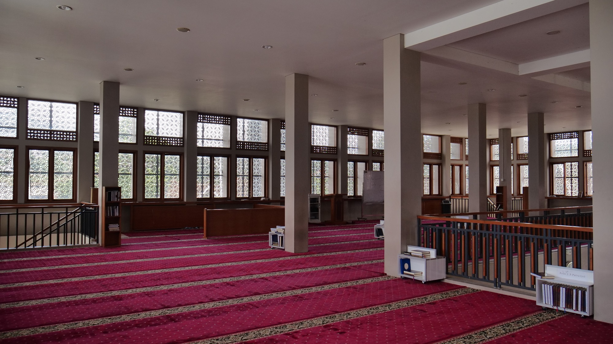 Masjid yang bersih